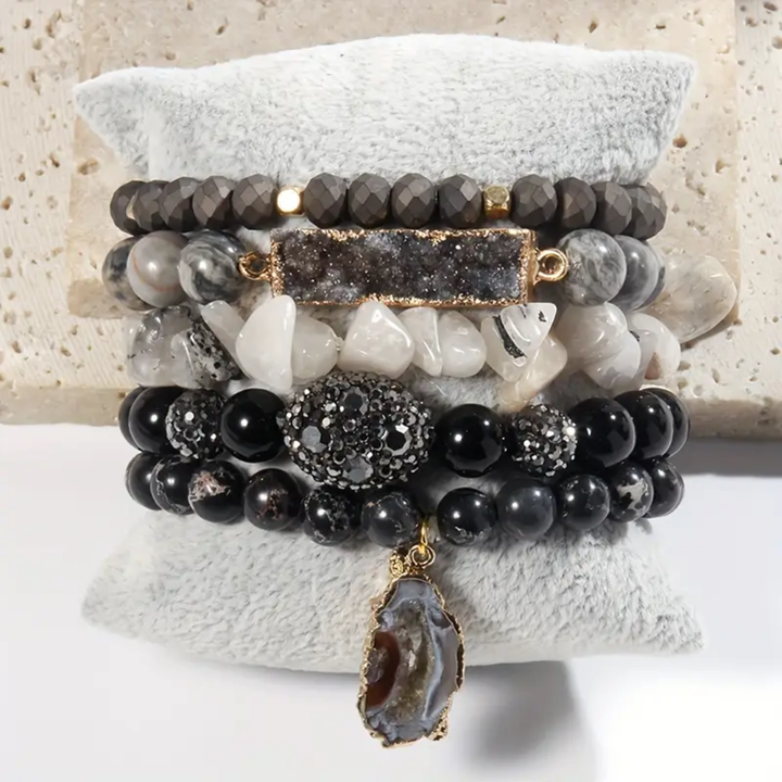 ミスティックパワーブラック＆ホワイトブレスレットセット