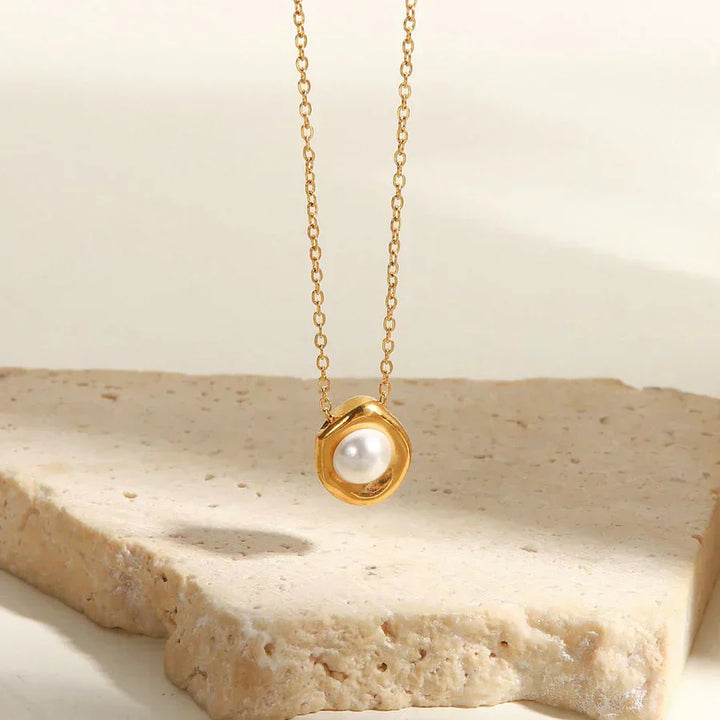 Vergulde zoutwaterparelketting